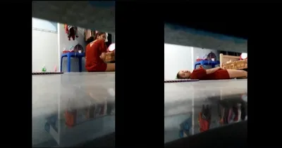 Quay lén cô bạn gái móc lồn trong phòng